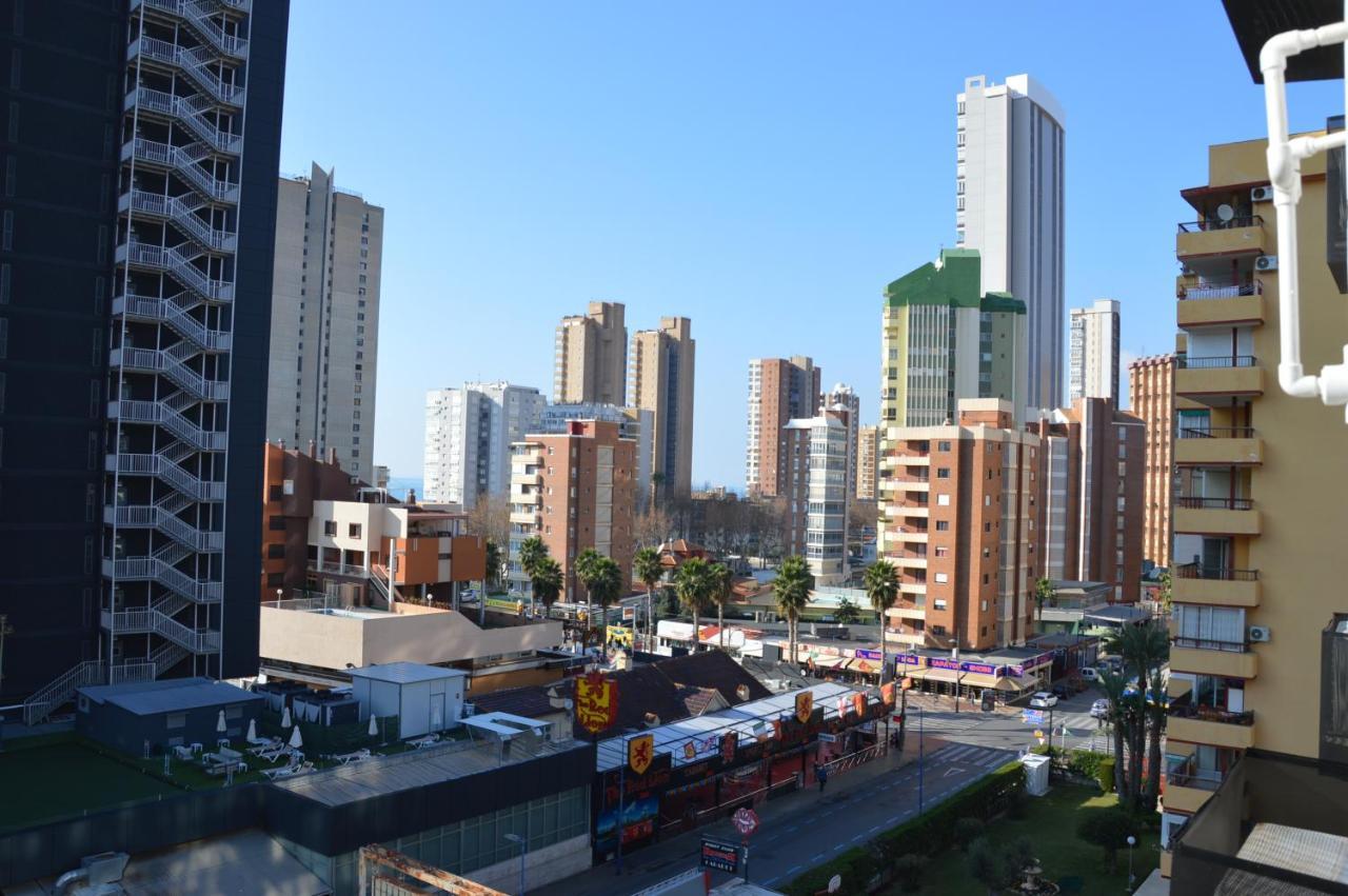 Apts Ara With Pool Benidorm Esterno foto