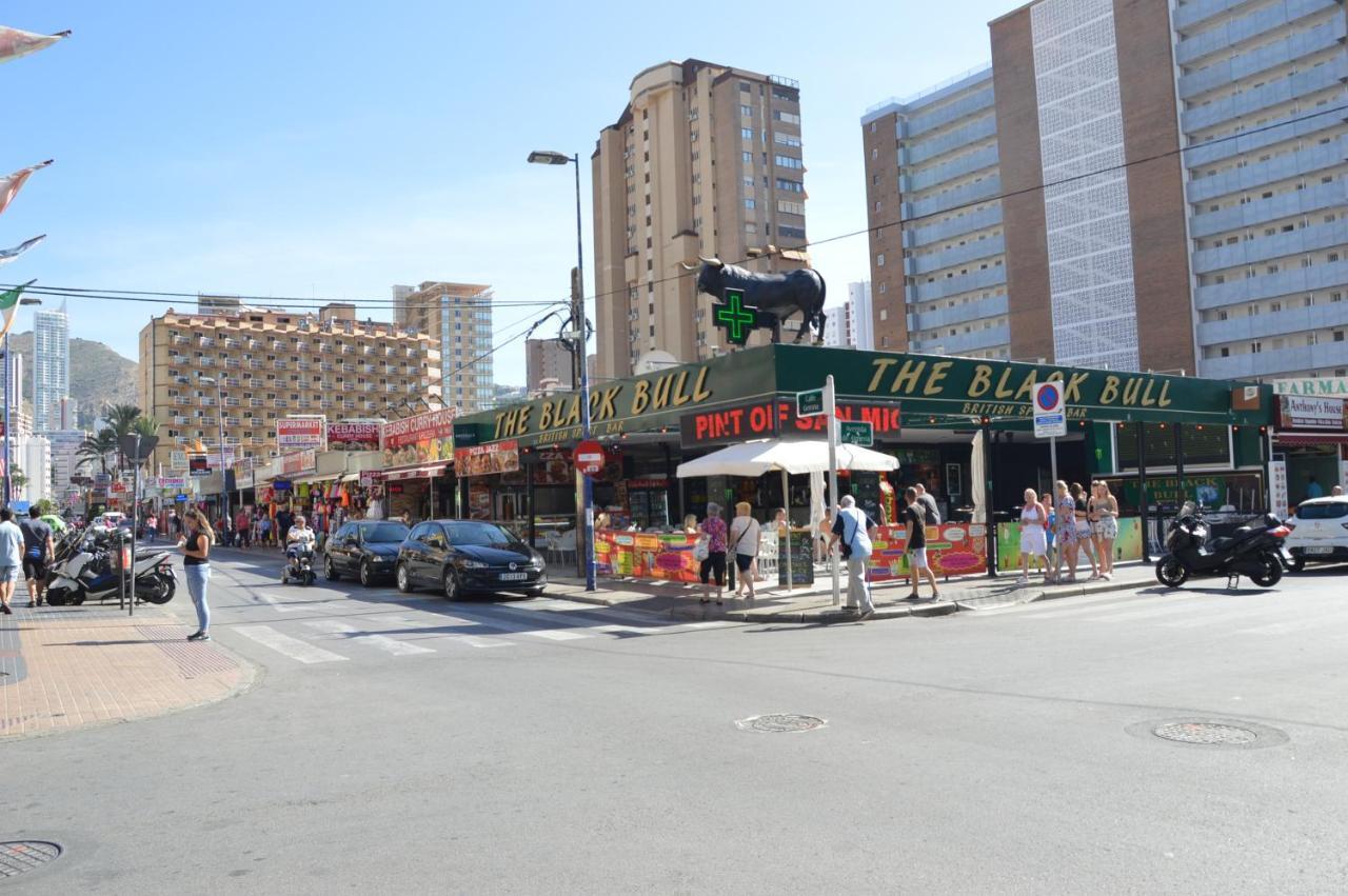 Apts Ara With Pool Benidorm Esterno foto